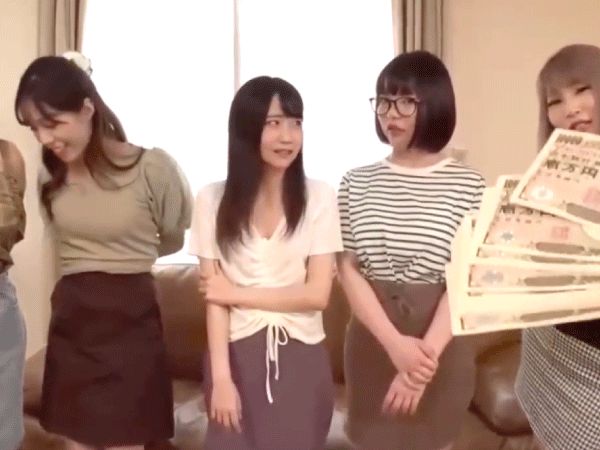 【女子大生たちのエロバトル】 仲良し5人組が賞金目指してエロさ競い合い！ 誰が一番エロいんだ？ 根性見せて本気のセックス見せつけちゃうよ！ 根性見せたエロ女王は誰だ!?